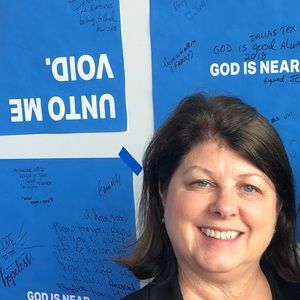 Meet your Posher, Leah